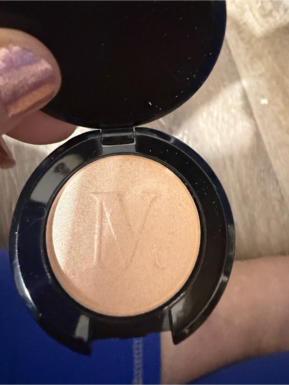 Nomad Shimmer Highlighter – Peach Champagne Glow - Picture 4 of 5